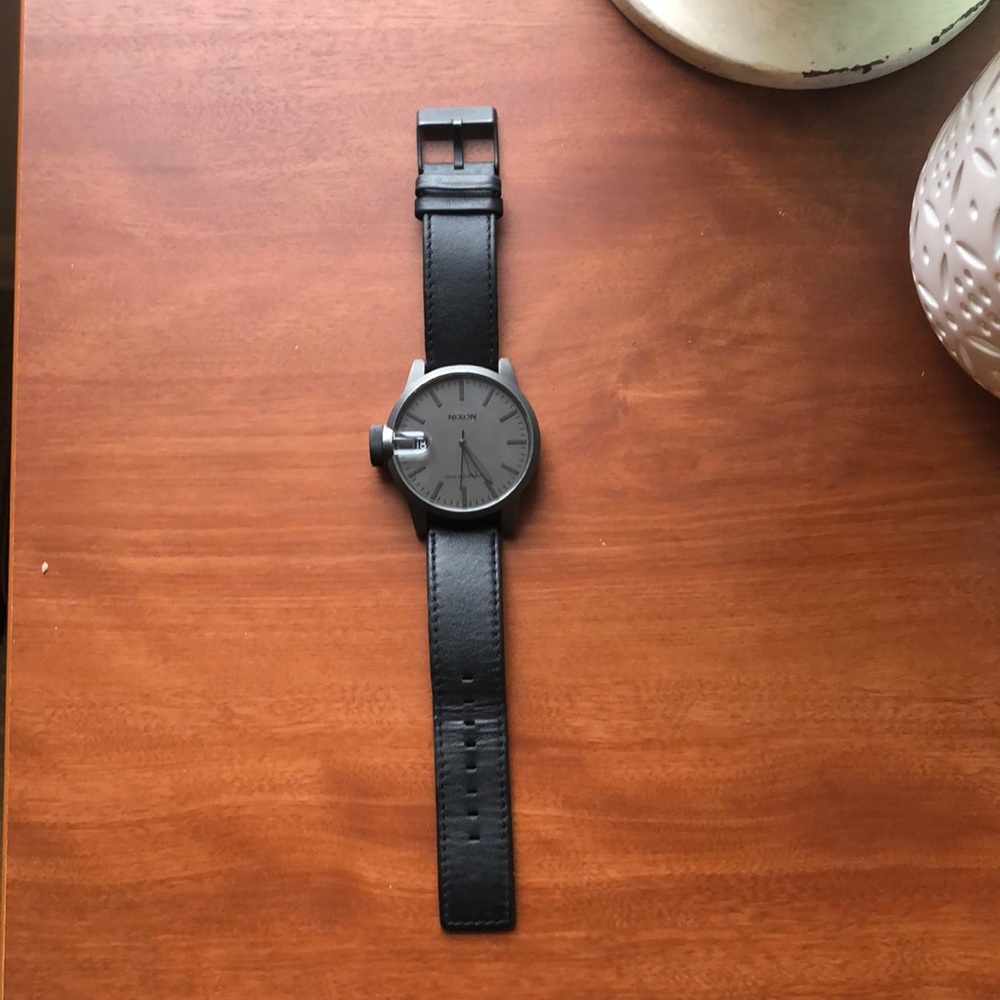 Nixon, Chronicle watch